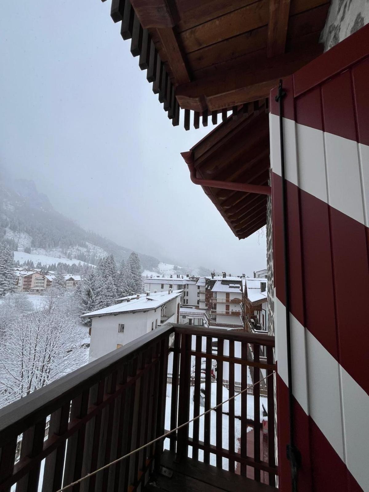 Castel Madonna Aparthotel San Martino Di Castrozza Exteriör bild